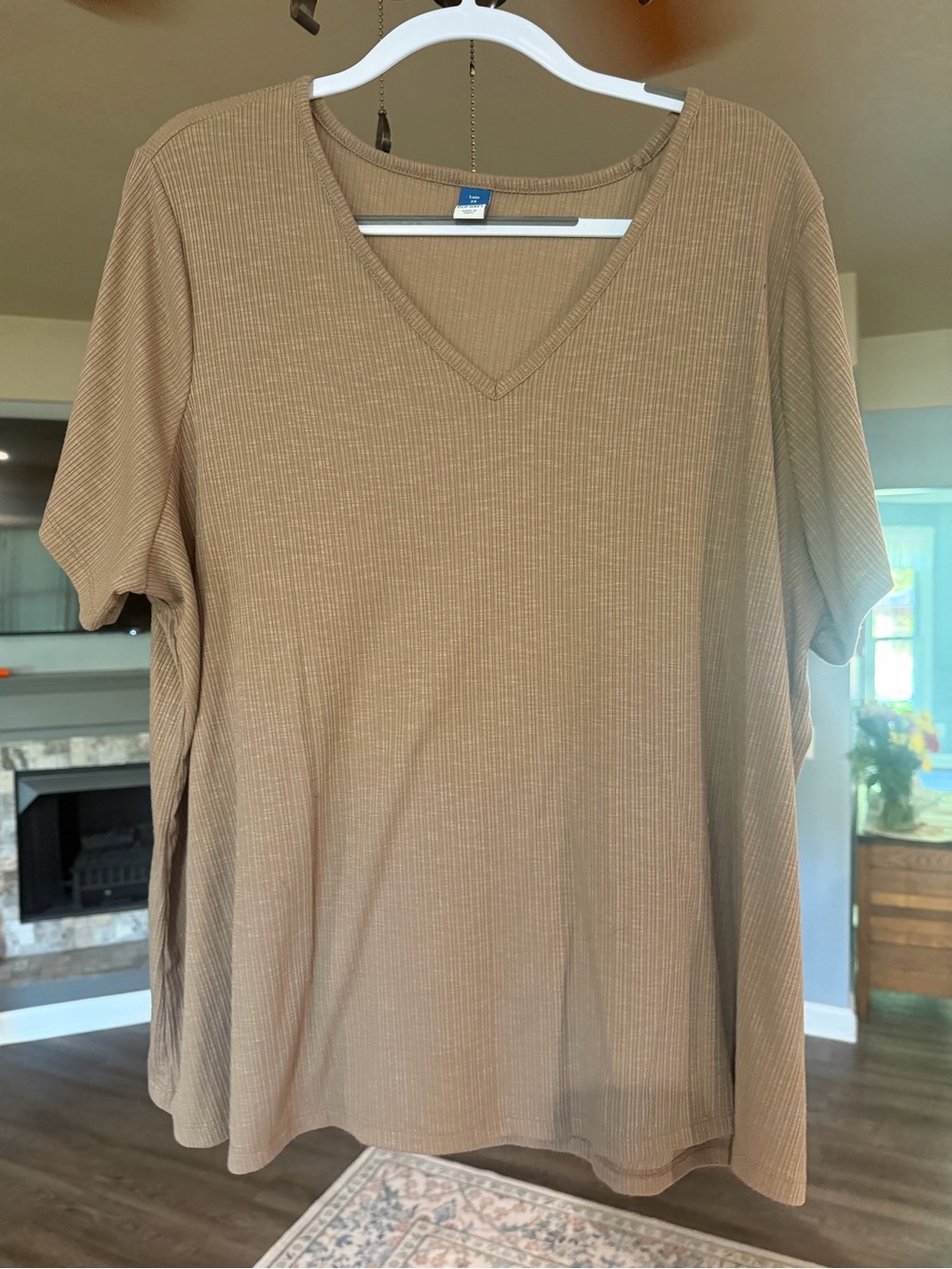 Old Navy Ribbed V‑Neck Short Sleeve Top in Light Brown